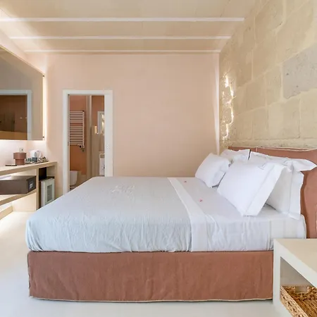 Bed & Breakfast Corte Dei Granai Meeting & - Raro Collection Maglie
