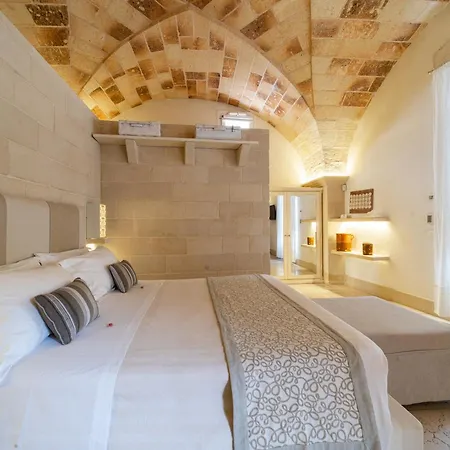 Bed & Breakfast Corte Dei Granai Meeting & - Raro Collection Maglie