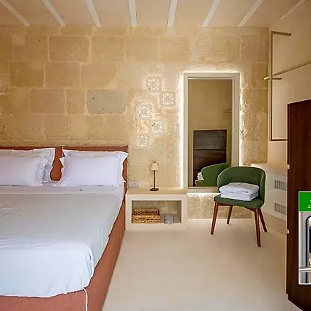 Corte Dei Granai Meeting & - Raro Collection فندق مبيت وإفطار 4*