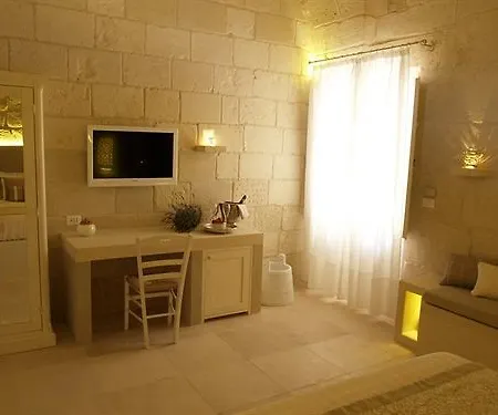 Corte Dei Granai Meeting & - Raro Collection فندق مبيت وإفطار